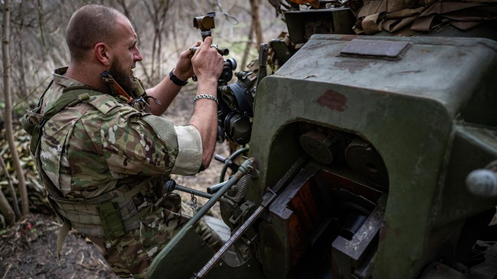 Украина игнорирует мораторий, Россия освобождает ДНР, ЕС героизирует пособников нацистов. Итоги 16 апреля