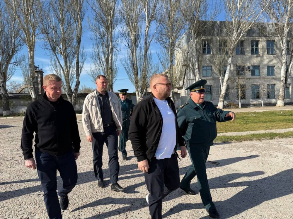 Руководитель ФТС России Валерий Пикалёв с рабочим визитом посетил регион деятельности Крымской таможни