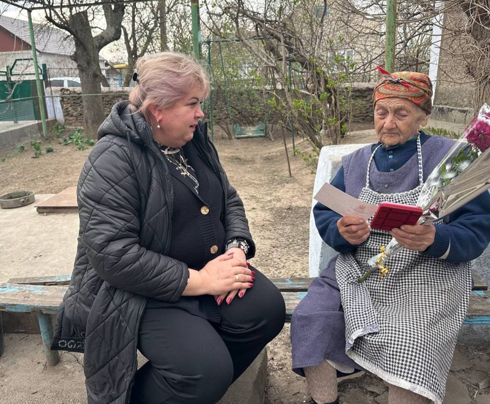 В Великолепетихском округе ветеранам Великой Отечественной войны вручили юбилейные медали