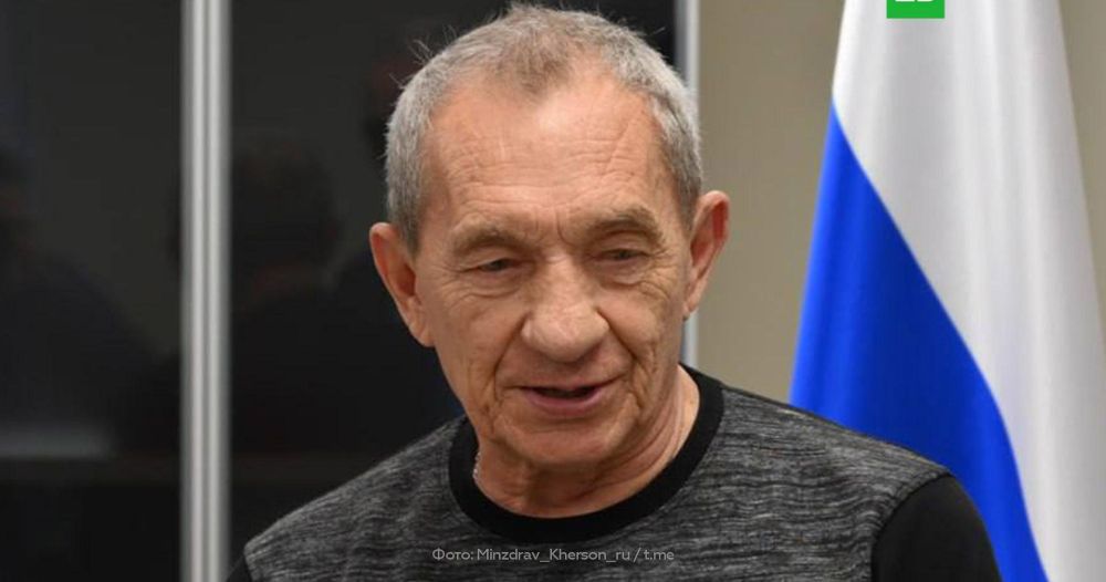 Путин присвоил звание Героя РФ главврачу Алешковской ЦРБ Харлану