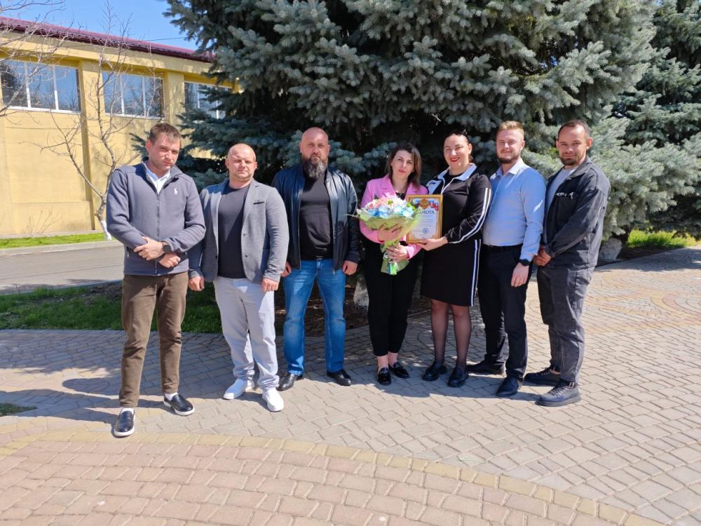 Глава Новотроицкого муниципального округа поздравила спортсменку с победой на Чемпионате