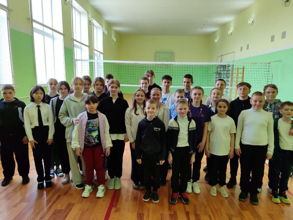 Первые готовы к Зарнице!. Активисты Движения Первых Приморской школы Скадовского округа приняли участие в курсах по оказанию первой помощи, посвящённых военно-патриотической игре