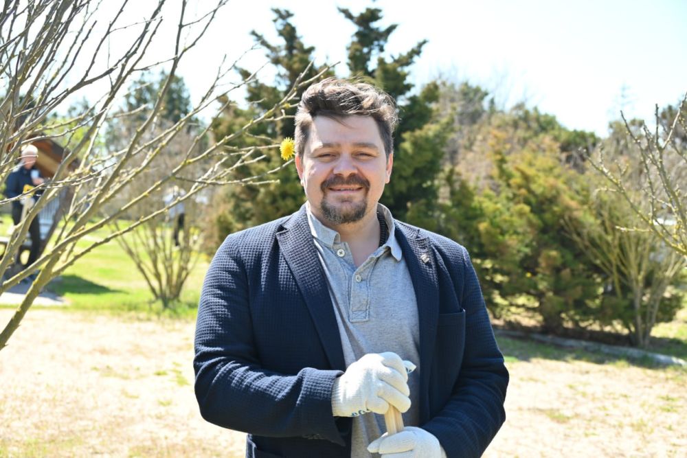 Сотрудники Минприроды Херсонской области приняли участие в городском субботнике