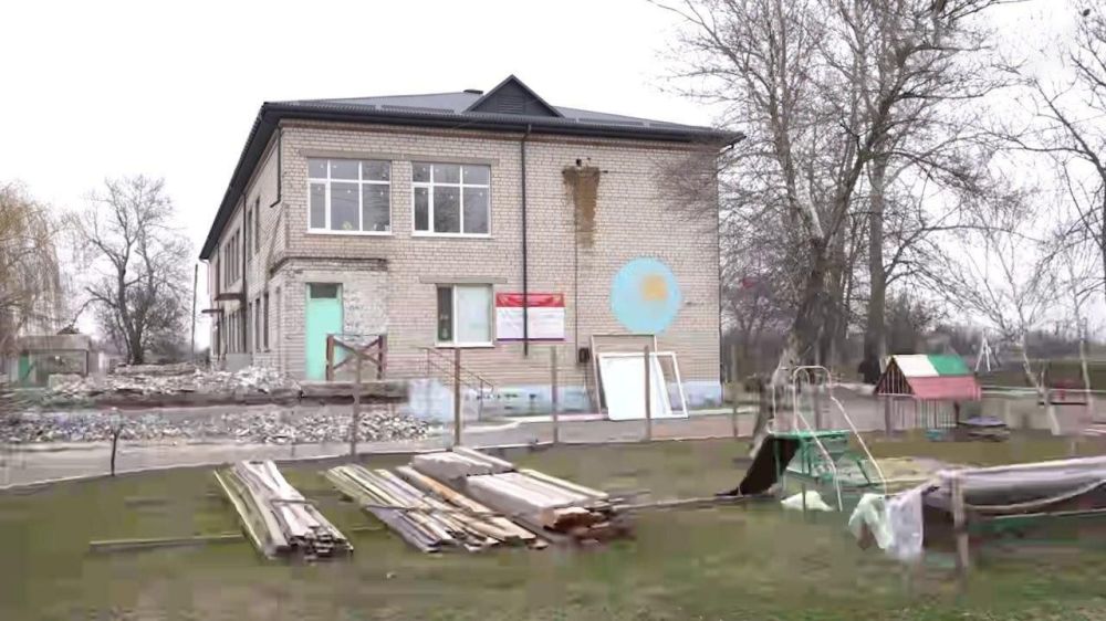 Строители из Кабардино-Балкарии продолжают восстанавливать детский сад в селе Тарасовка Скадовского округа