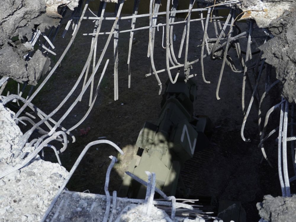 Удар ФАБ по сотне боевиков ВСУ удалось заснять с дрона