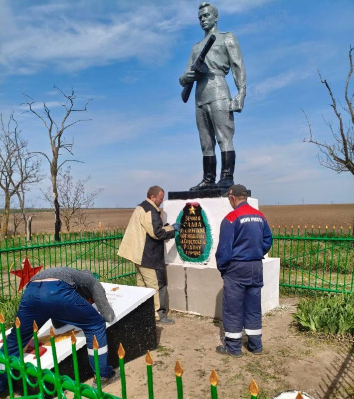 Рязанцы закончили работы по благоустройству памятника в селе Черная Долина