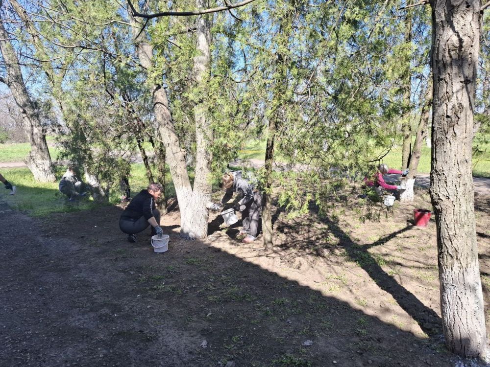 В преддверии празднования Дня Победы коллектив ГБОУ ХО «Верхнесерогозская школа» провел субботник, в рамках которого была проведена комплексная уборка территории, направленная на подготовку к торжественным мероприятиям...