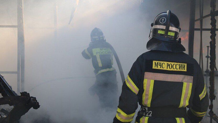 Причиной пожара на рынке Геническа назвали короткое замыкание