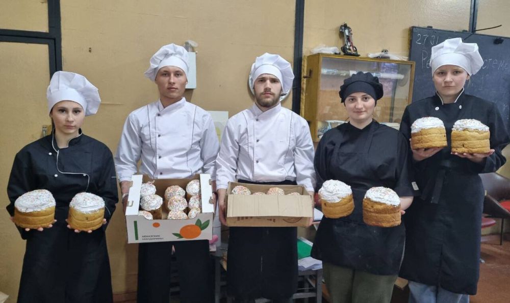 В Херсонской области нуждающимся раздали 100 пасхальных куличей