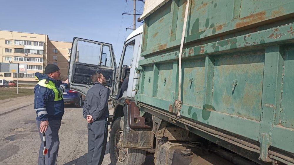 В Крыму инспекторы Россельхознадзора выявили перевозку 25 тонн пшеницы без карантинного сертификата