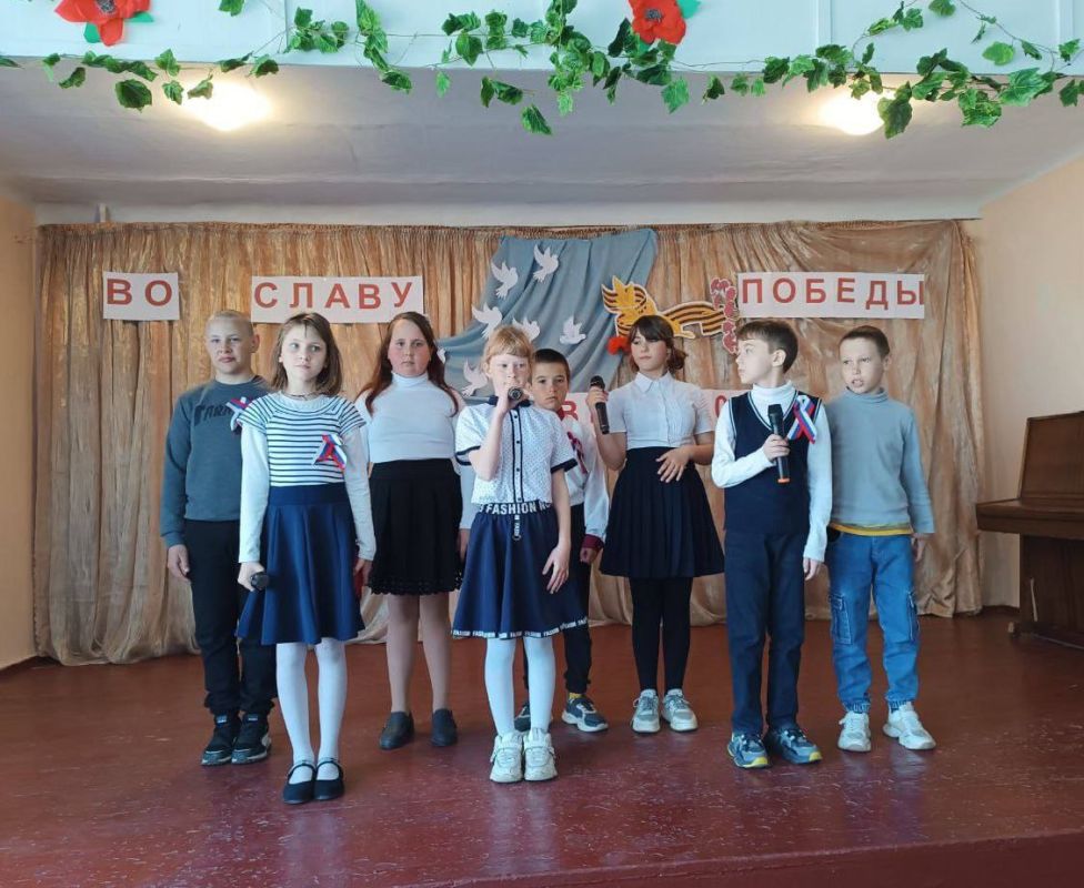 "Во славу Великой Победы": конкурс патриотической песни и танца состоялся в Нижнеторгаивской школе