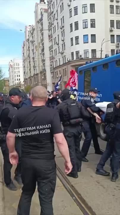 ��� ����.... � ���� ��� ��������� �� �����, ��� �� ����������� ����� ��������������. �� ����� �� "�����������" � �������� ���� ���������, ������������. �� "����������" ������� � ������������� ������������ ��������� ������� �...