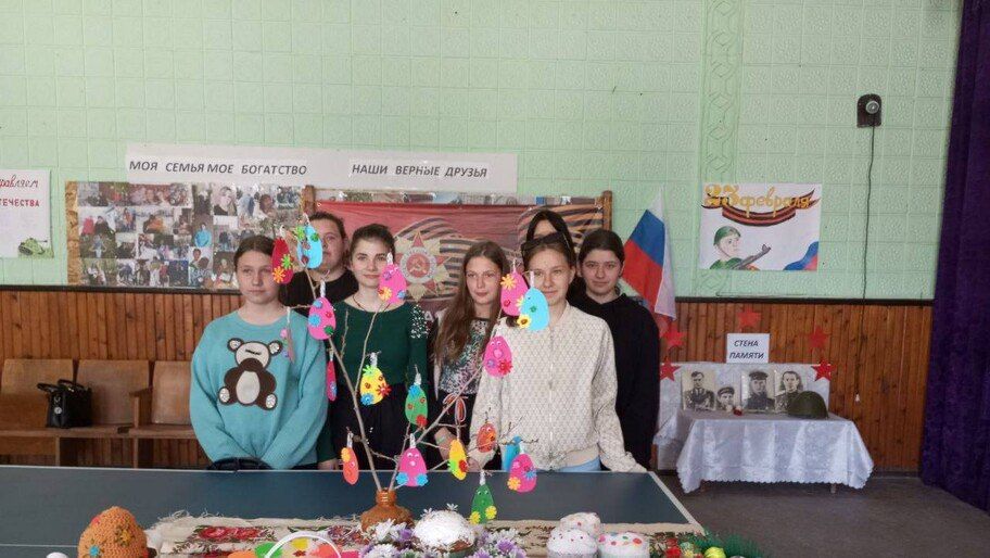 В Благодатном открылась выставка детских поделок к празднику Пасхи