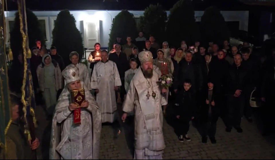 Свято-Сергиевский храм Скадовска в пасхальную ночь посетили более 700 человек