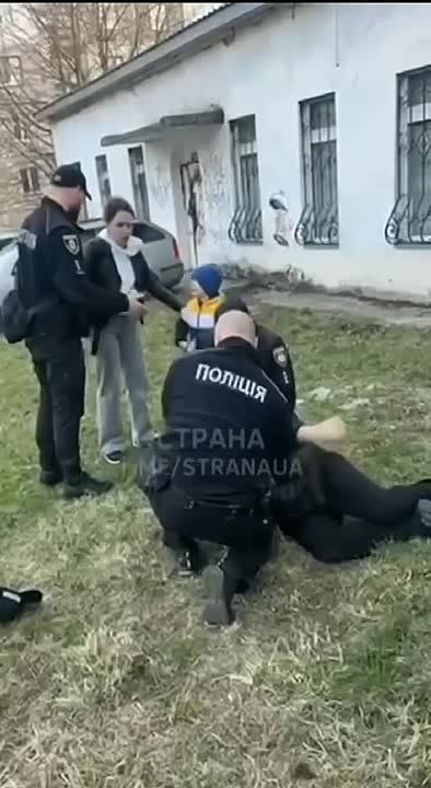 Ролики с ТЦК - это либо смех, либо грусть полнейшая