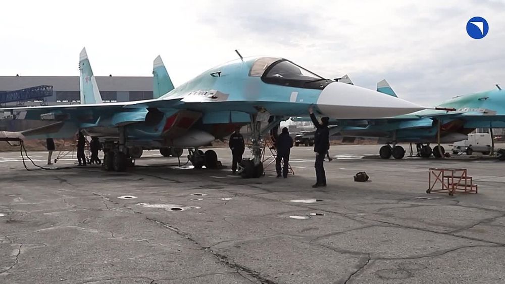 Минобороны РФ получило новую партию Су-34 от ОАК