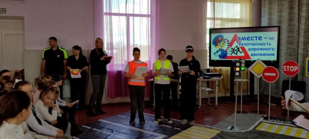 «Единая Россия» передала мобильный автогородок для юных инспекторов