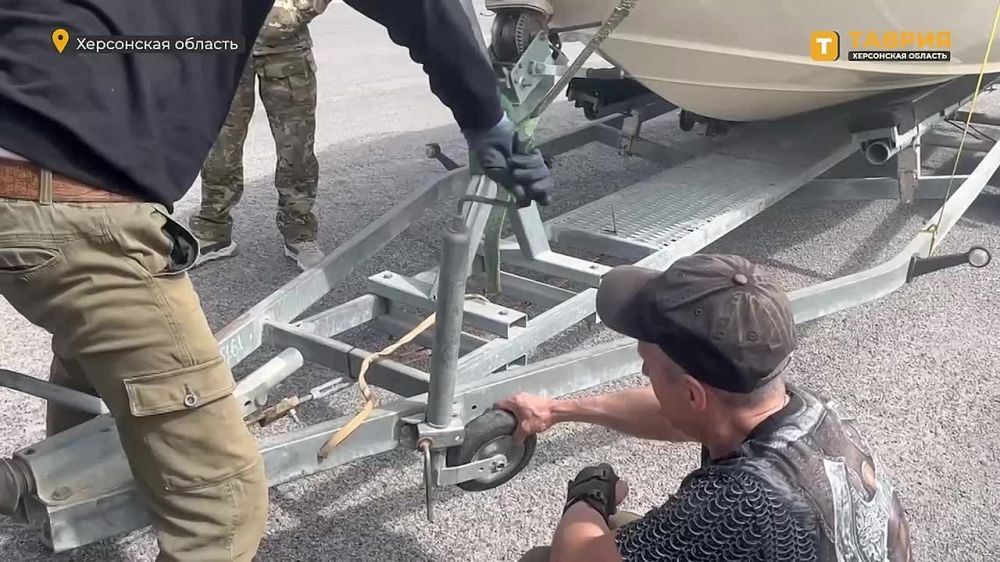 Народный фронт передал лодку для выполнения боевых задач военнослужащим на Херсонском направлении