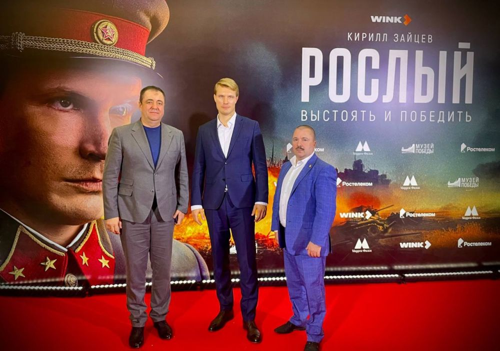 Руководитель Постоянного Представительства Херсонской области при Правительстве РФ Владимир Боделан побывал на предпремьерном показе военно-исторического сериала «Рослый» основанного на полной драматических событий и тяжелых...