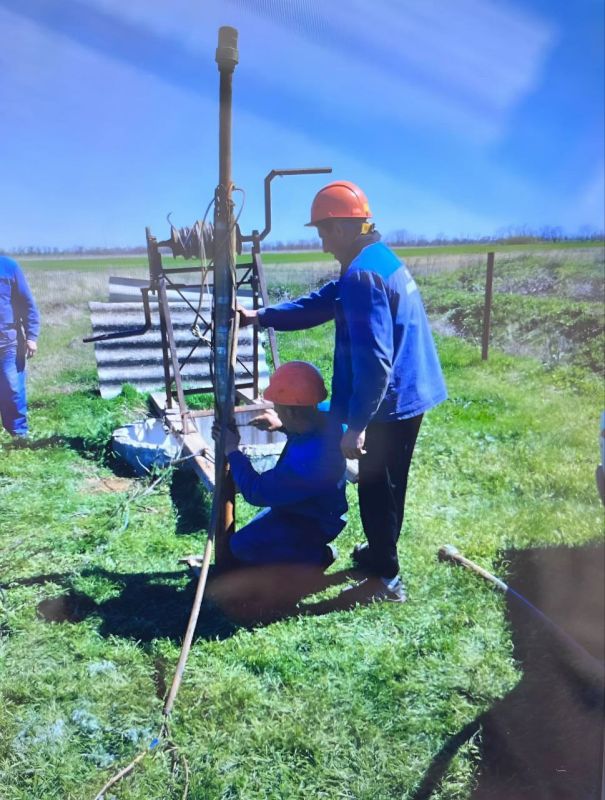 Ремонтные работы и благоустройство санитарных зон в Верхнерогачикском округе