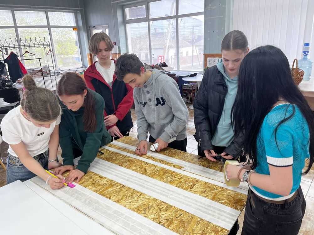 Студент ХТУ с командой Первых начал подготовку уникального арт-объекта к годовщине Победы в ВОВ