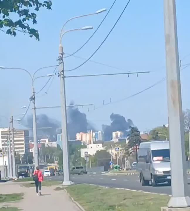 Харьков: последствия дневного удара "Шахедами", говорят о 12-и