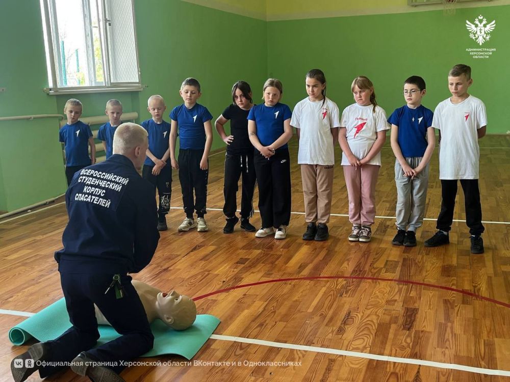 Команда студентов-спасателей активно включилась в подготовку школьников региона к игре «Зарница»