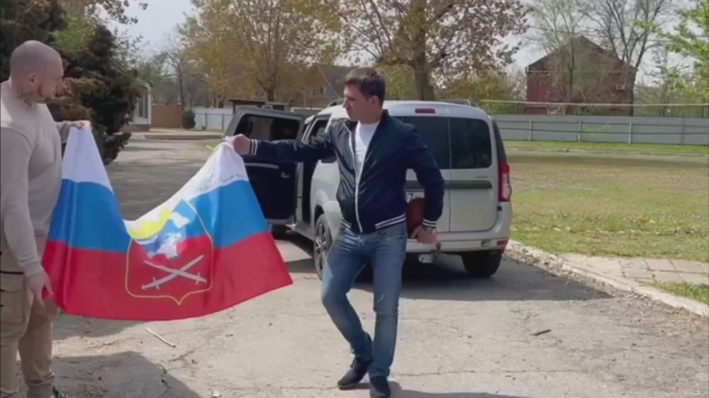 Лидер армянской общины Агаси Марков доставил очередной гуманитарный груз в Каховку