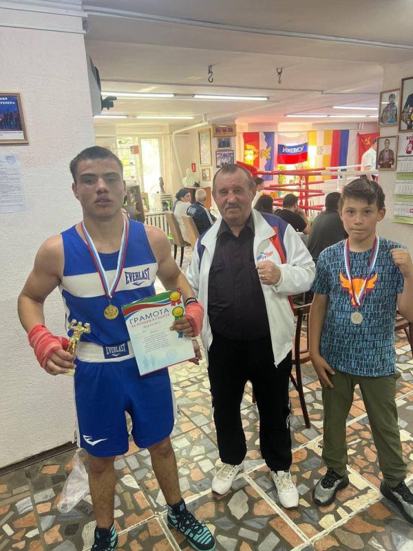 Боксеры спортивной школы Аскания-Нова приняли участие в открытом турнире по боксу в г.Пятигорск