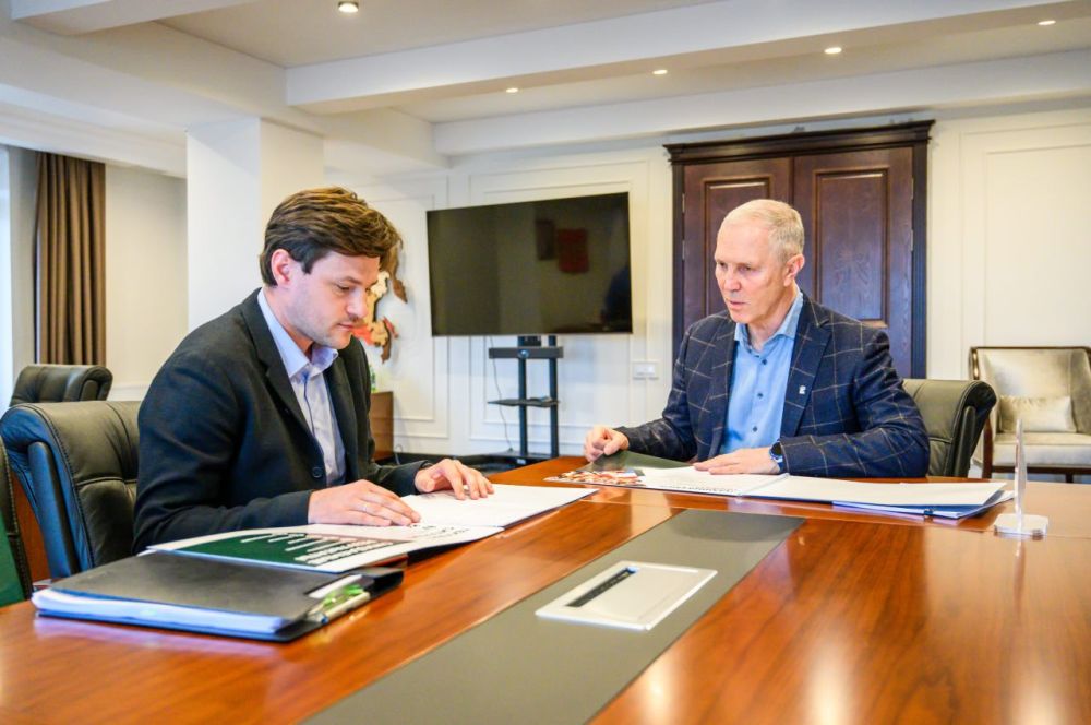 Владимир Сальдо: С и.о. министра молодёжной политики Владиславом Ярченко поговорили о самом главном — о будущем, о нашей молодёжи