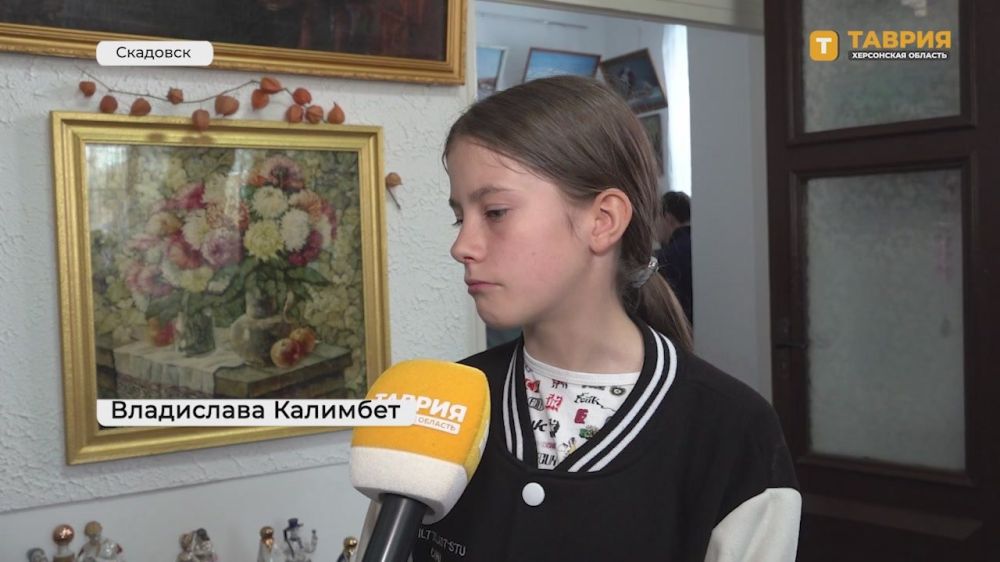 Выставка картин участника специальной военной операции Николая Баженова открылась в Скадовском краеведческом музее