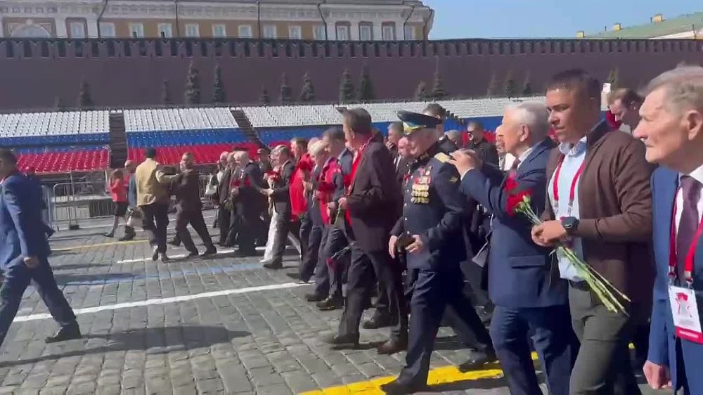 Заместитель Председателя Херсонской областной Думы Рамиль Замалетдинов принял участие во II Международном антифашистском форуме, посвященному 80-летию победы в Великой Отечественной войне в Москве