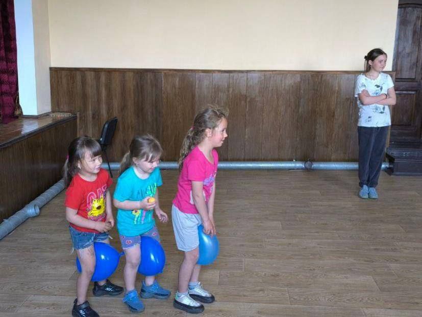 Атмосфера веселья и спортивного азарта царила в Доме культуры с. Волынское