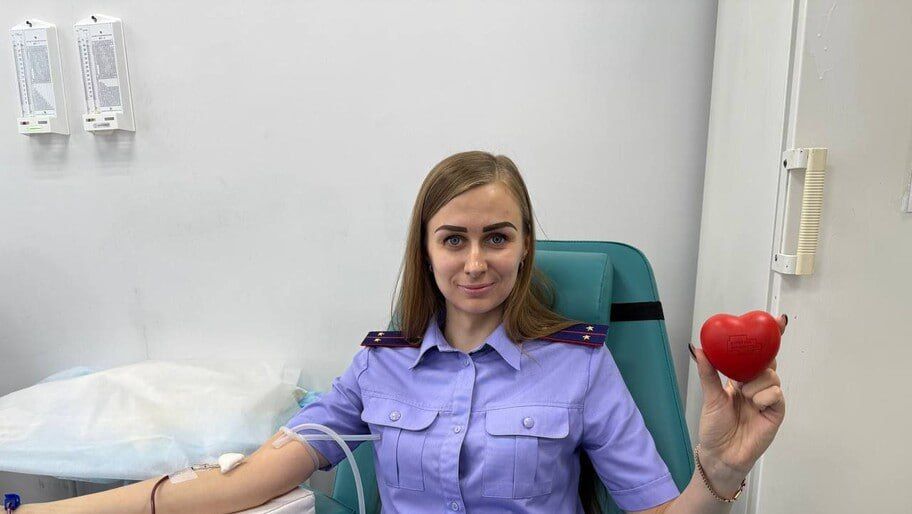 Офицеры Следственного комитета сдали кровь для участников СВО