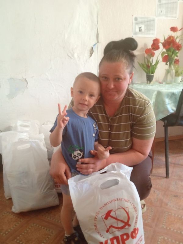 Рамиль Замалетдинов: От лица всех коммунистов Херсонской области и от себя лично выражаю искреннюю благодарность ульяновским коммунистам и всем сочувствовавшим, а также благотворительному фонду «За Победу» за оказанную...