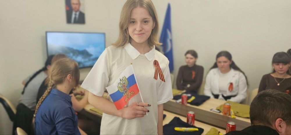 Владимир Сальдо: Молодежь Херсонской области изучает основы парламентаризма