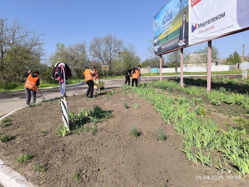В рамках проведения недели Всероссийского субботника МБУ "Спецсервис" осуществило комплекс мероприятий по облагораживании