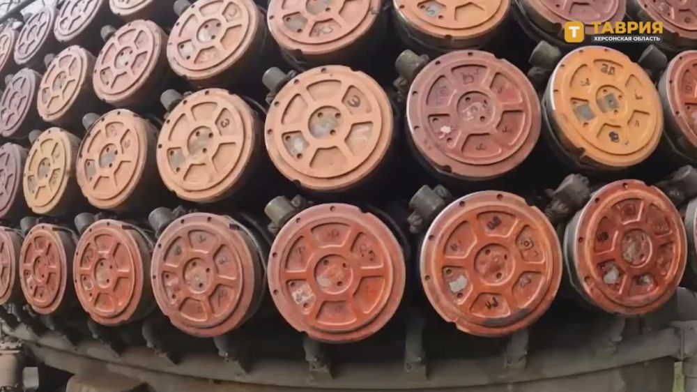 Расчет РСЗО "Град" группировки "Днепр" обеспечил продвижение штурмовых групп, уничтожив артиллерийское орудие ВСУ