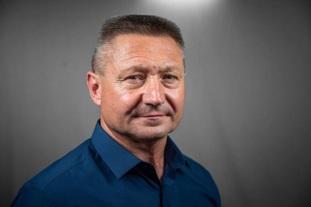 Сегодня день рождения у секретаря Скадовского местного отделения партии «Единая Россия», главы округа Александра Дудка