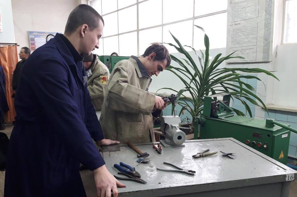 ������ ������� �������� 1 ���� ���