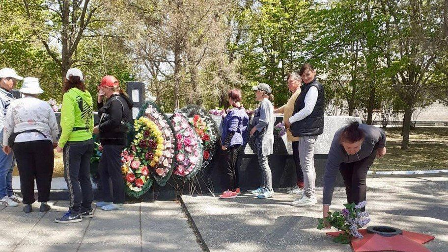 � ��������� � 80-����� ������ ������� ������� ����������� �������