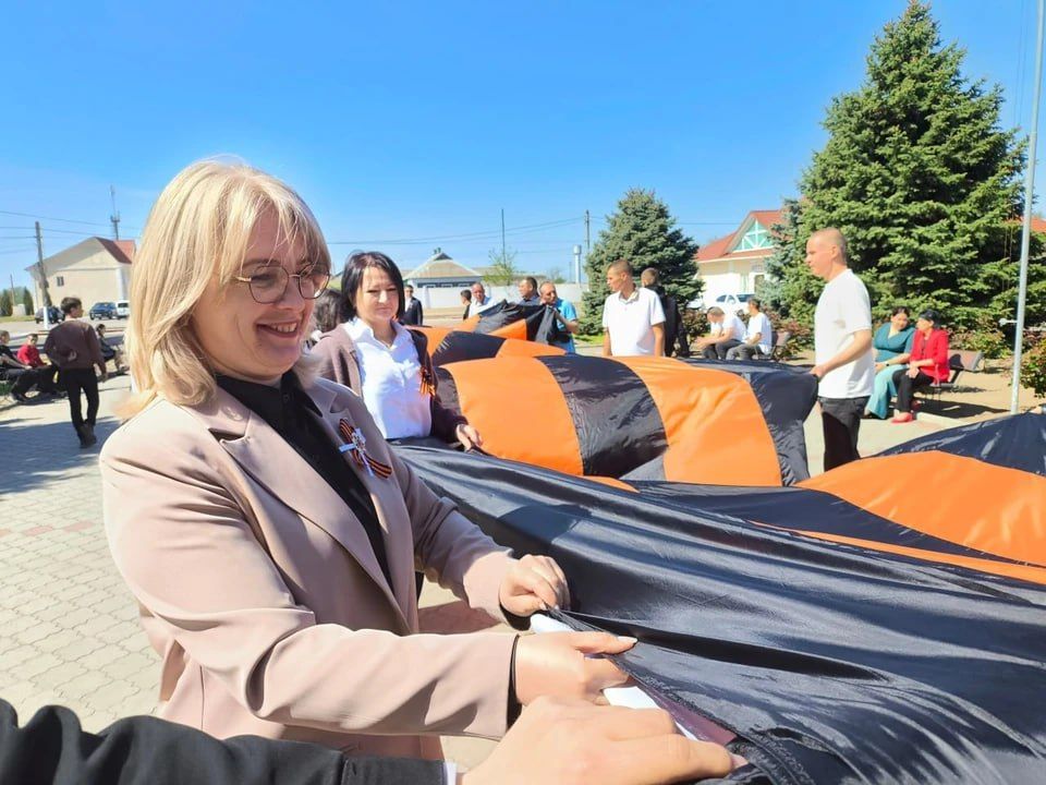 84-метровая «Лента Победы» преодолела более 550 километров в Херсонской области