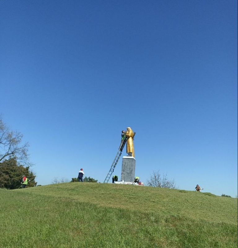 � ��������������� ������ ������������ ���������������� ������ � ������������ 80-����� ������ � ������� ������������� �����