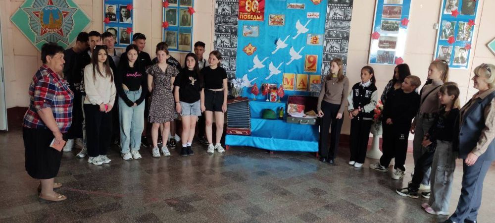 � ���������� ������������ 80-����� ������� ������, � ���������������� ��� ��������� �������� ������ � ���������������� ��� ������� ���� �������� "�����, ����� �������" � ����� "������ ����� � �����"