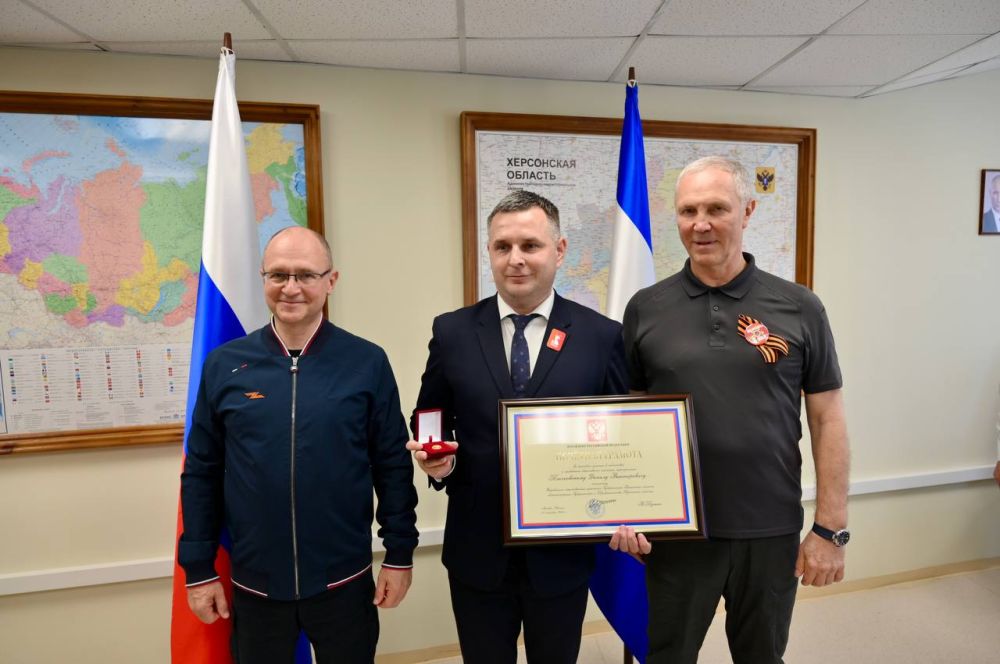 В Херсонской области замруководителя Администрации Президента Сергей Кириенко вручил государственные награды