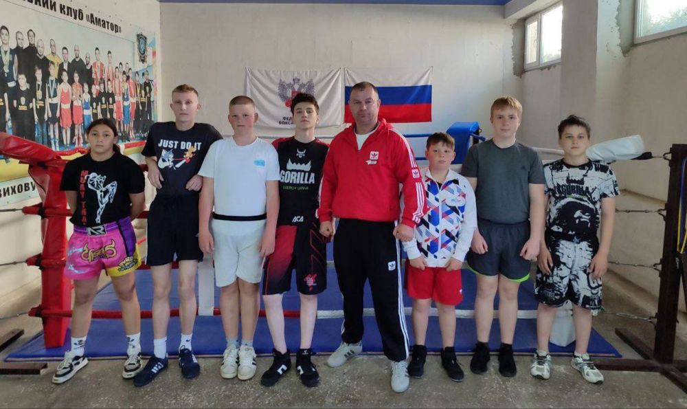 В преддверии Дня Победы в Новотроицке прошла матчевая встреча по боксу