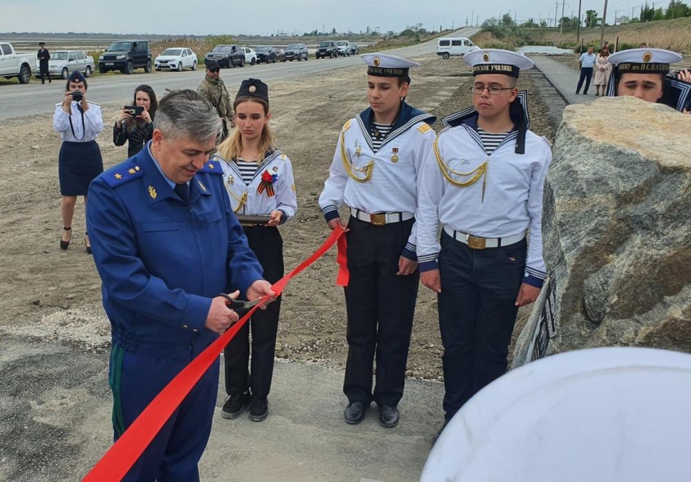 � ��������� ���������� ������������� �������� ������ ������ ����������� 80-����� ������� ������ � ������������� �����