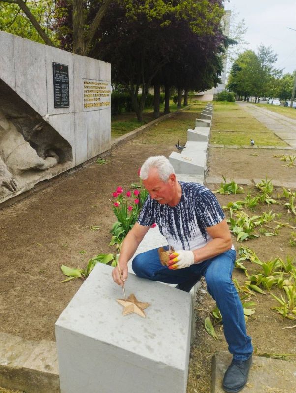 ���������� � ������������ 80-����� ������� ������