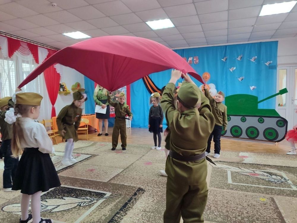 Празднование 80-летия Великой Победы в Лазурненском детском саду