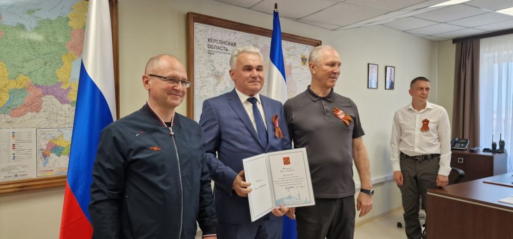 Сергей Кириенко вручил государственные награды работникам Херсонской области